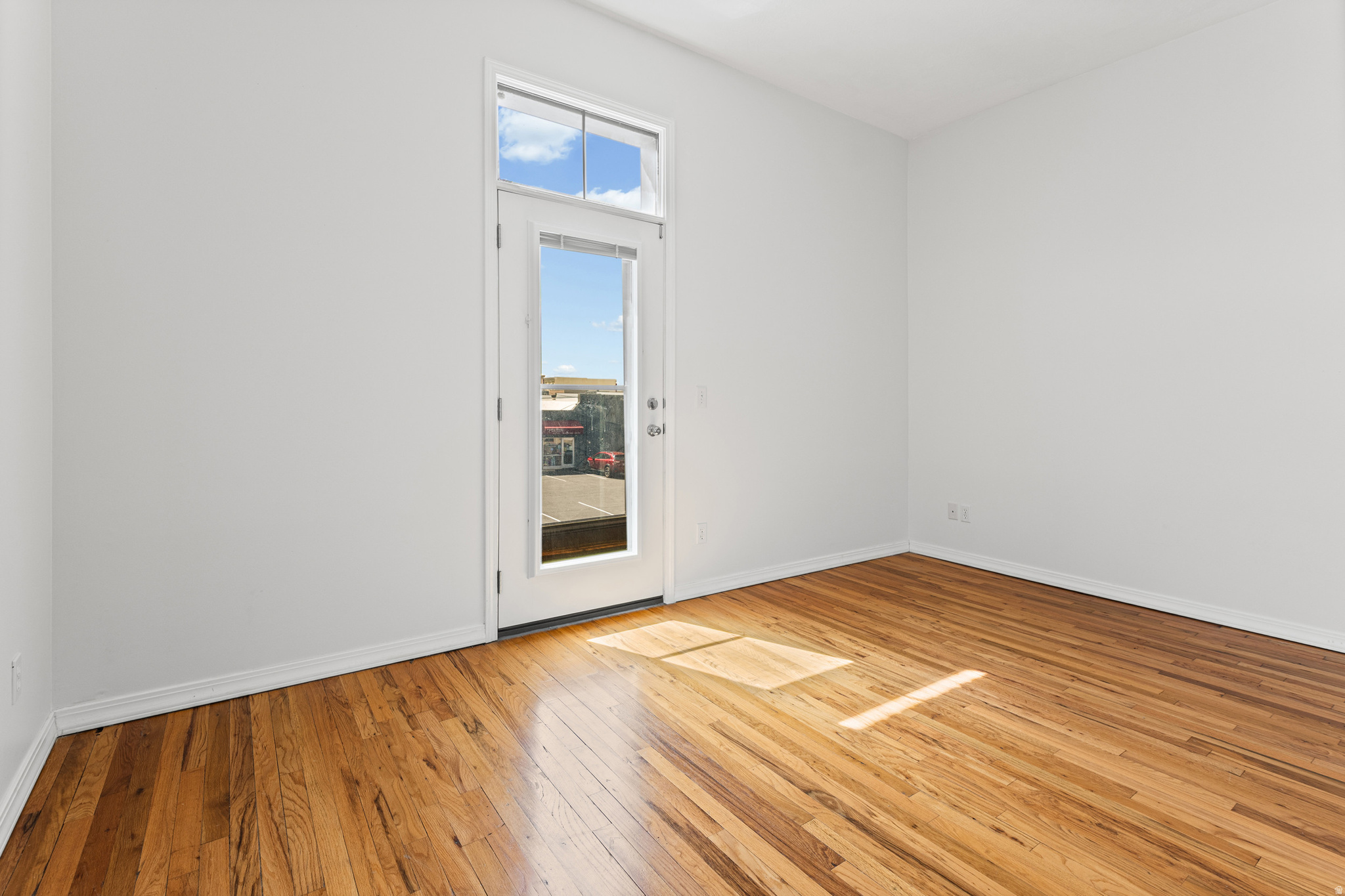 LAKEWOODS CONDO - Residential