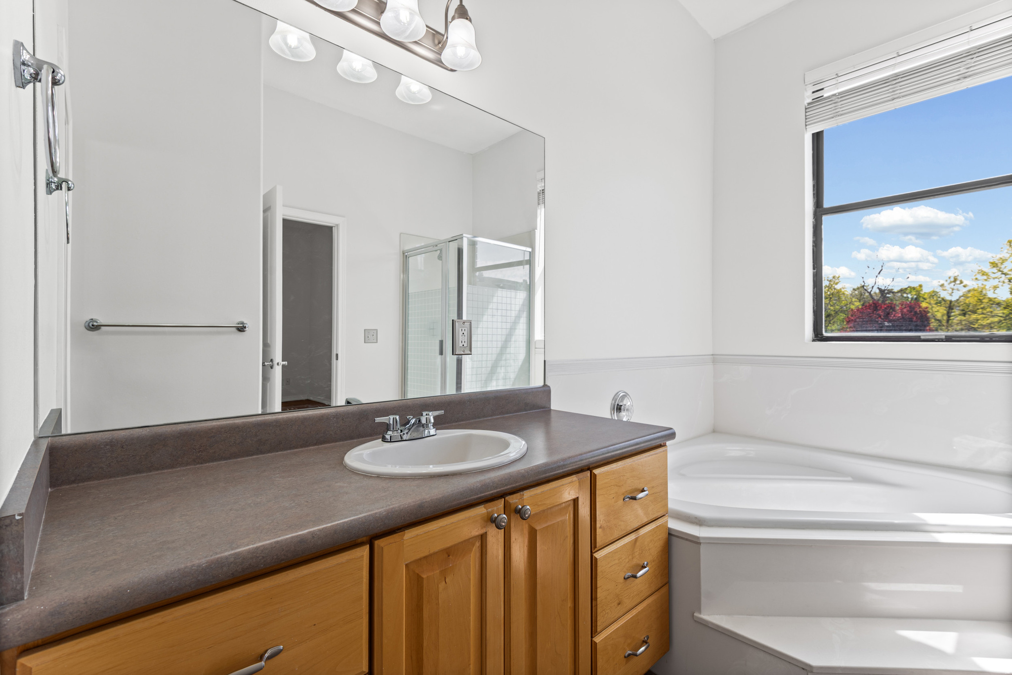 LAKEWOODS CONDO - Residential