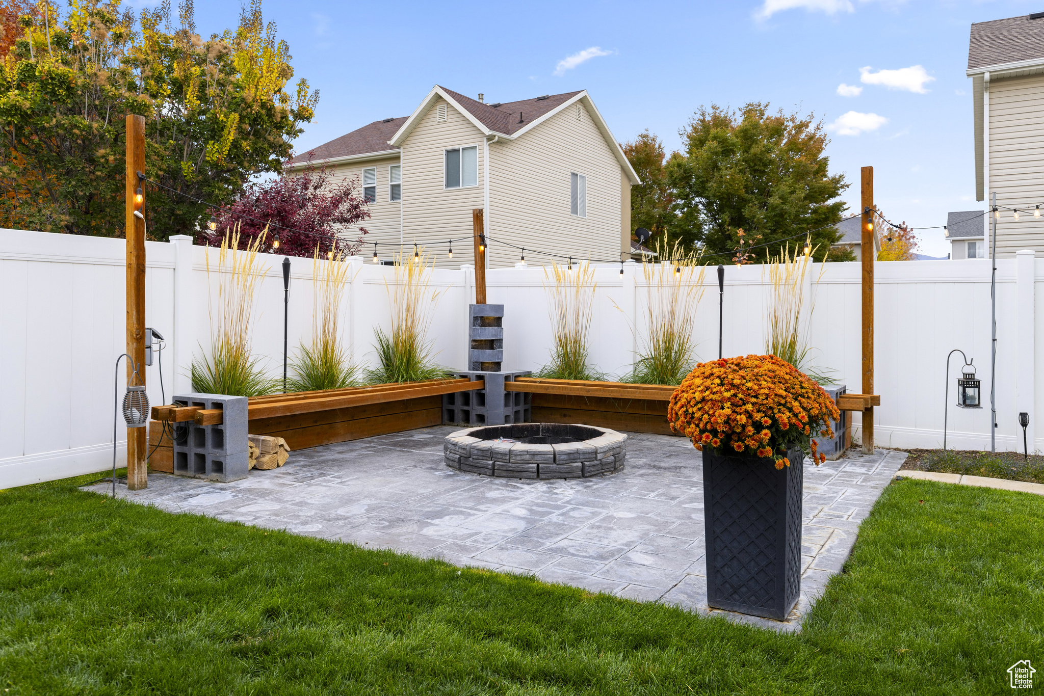 PICKET LANE - Residential