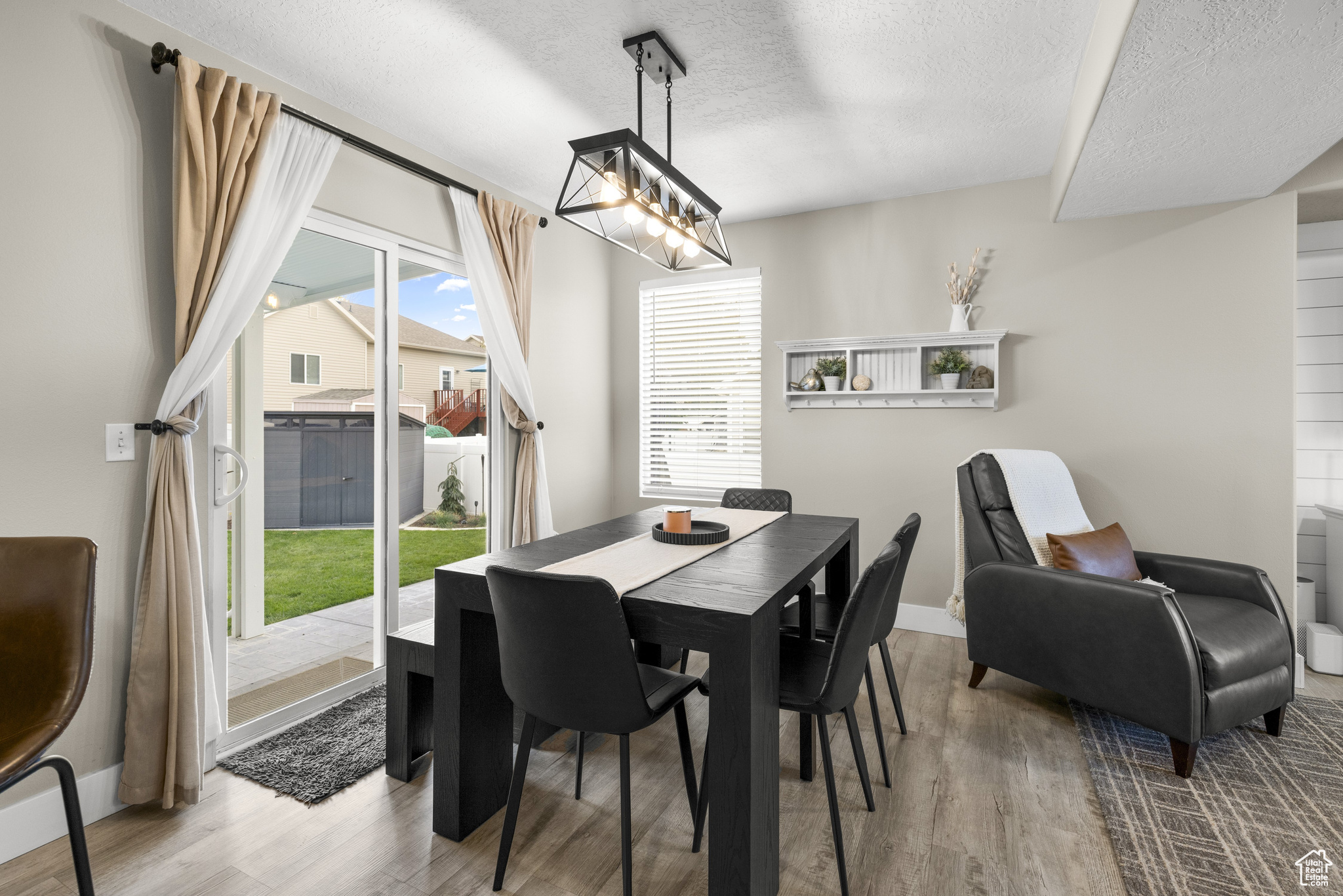 PICKET LANE - Residential