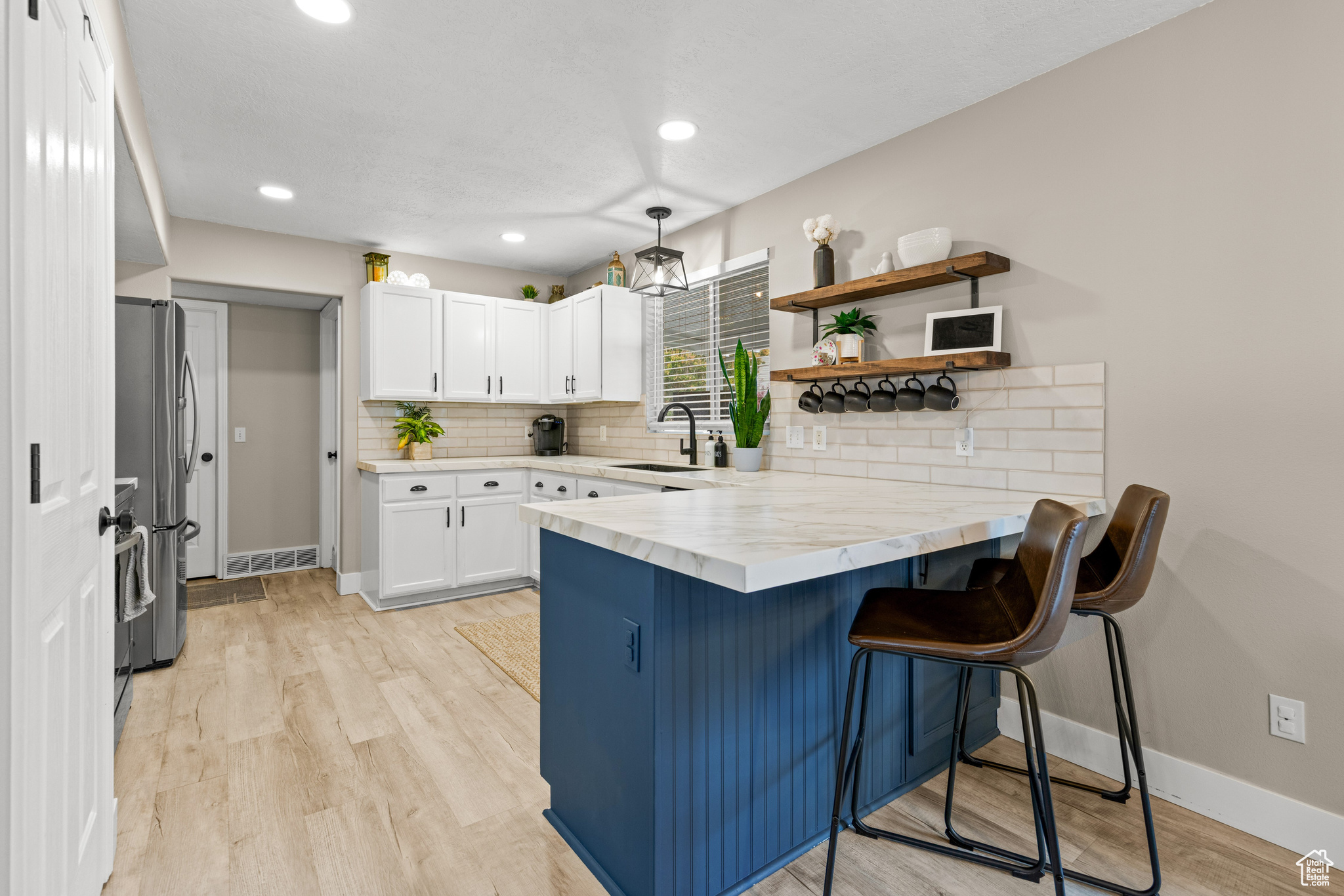 PICKET LANE - Residential