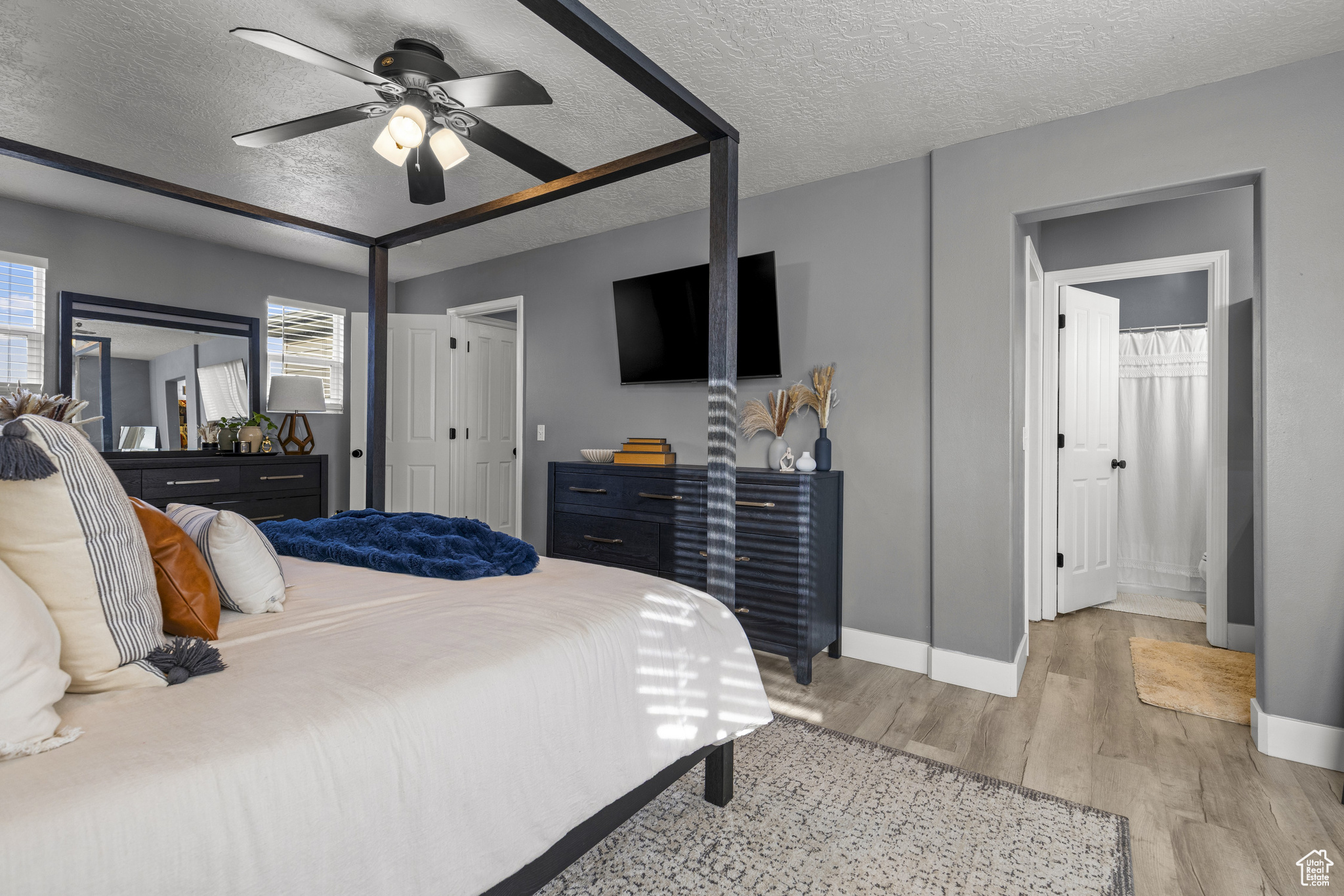 PICKET LANE - Residential