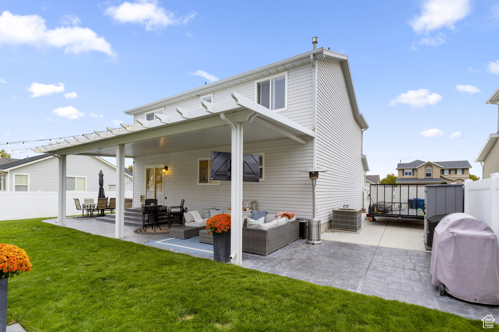 PICKET LANE - Residential