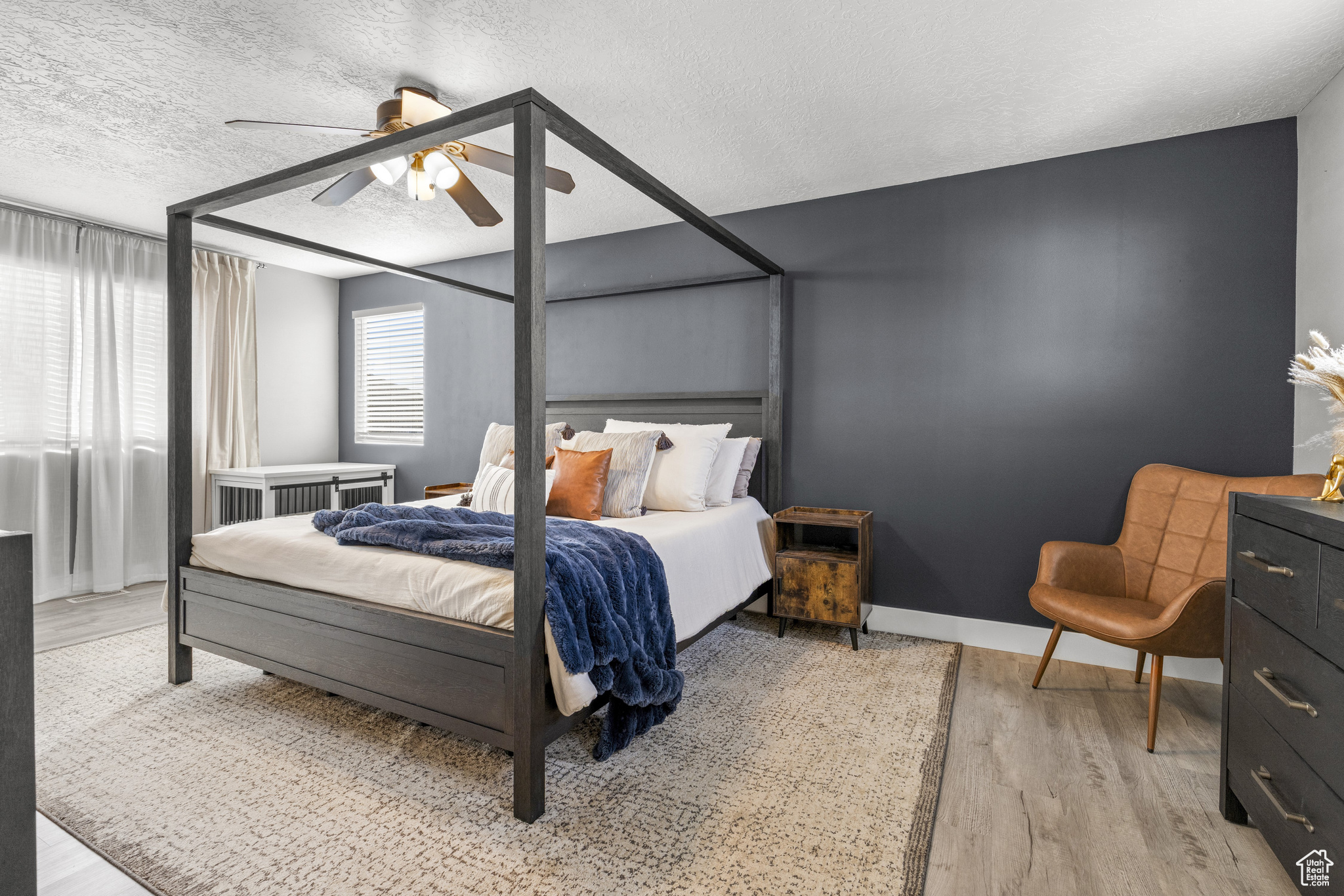 PICKET LANE - Residential