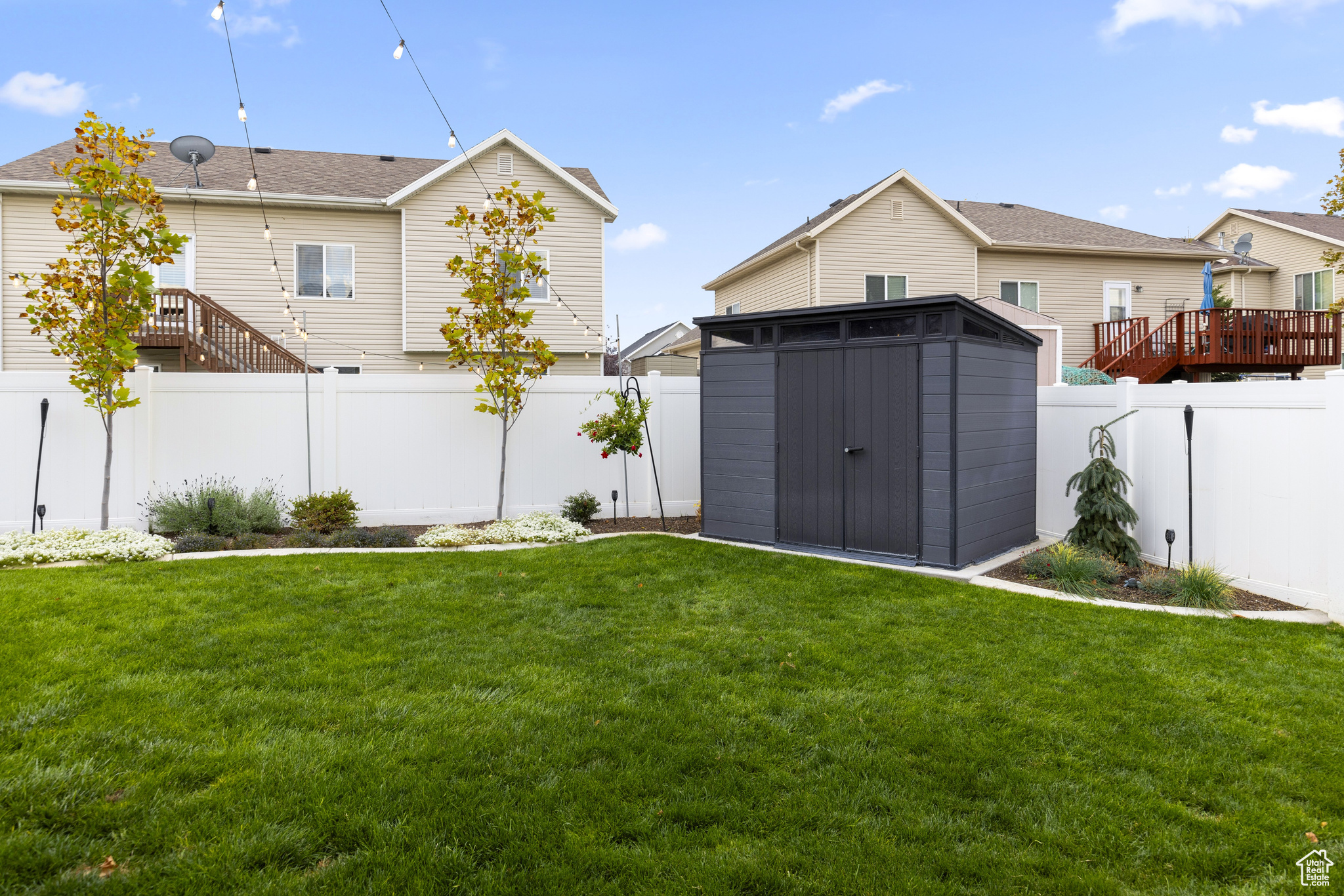 PICKET LANE - Residential