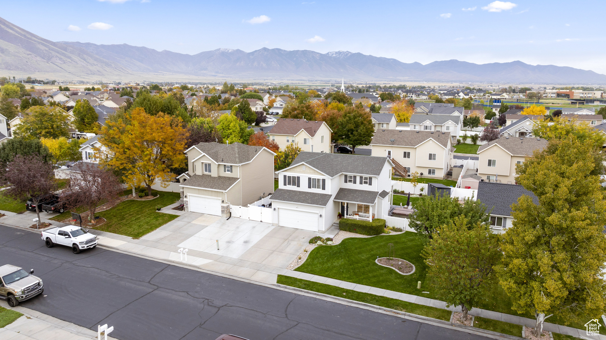 PICKET LANE - Residential