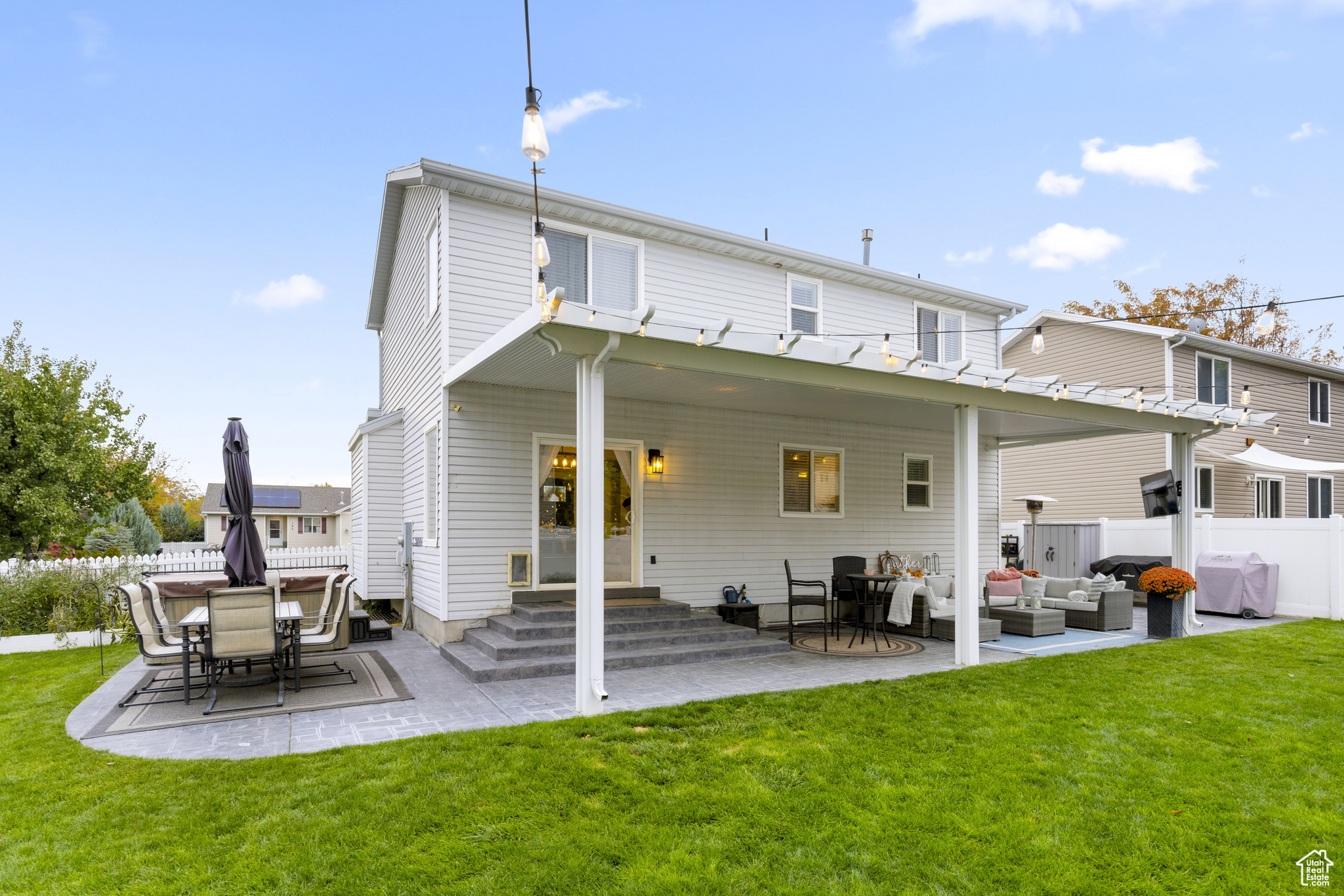 PICKET LANE - Residential