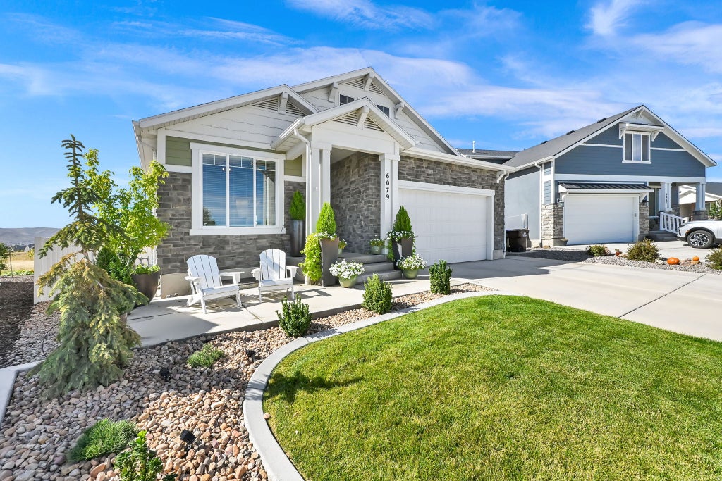 Photo of 6079 W TETON VILLAGE DR, Herriman, UT 84096 (MLS # 2186752)