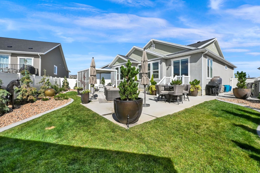 Photo of 6079 W TETON VILLAGE DR, Herriman, UT 84096 (MLS # 2186752)