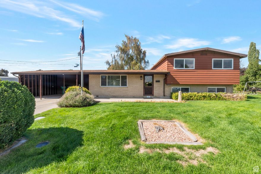 Amazing Home in a Private Cul De Sac just above UVU! Freeway access & all the Shopping within 5 minutes. Massive Lot with RV Parking and your own RV Sewer hookup! Beautiful Garden with fruit trees, fruit bushes and grapes! Covered Patio with included Gazebo and Patio furniture. All appliances Included! New paint! Schedule your Showing Today! (All information deemed accurate, Buyer and Buyers agent to verify all including square footage)