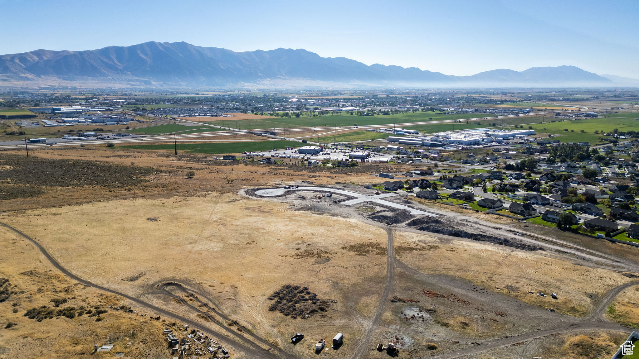 SPRING HOLLOW - Land