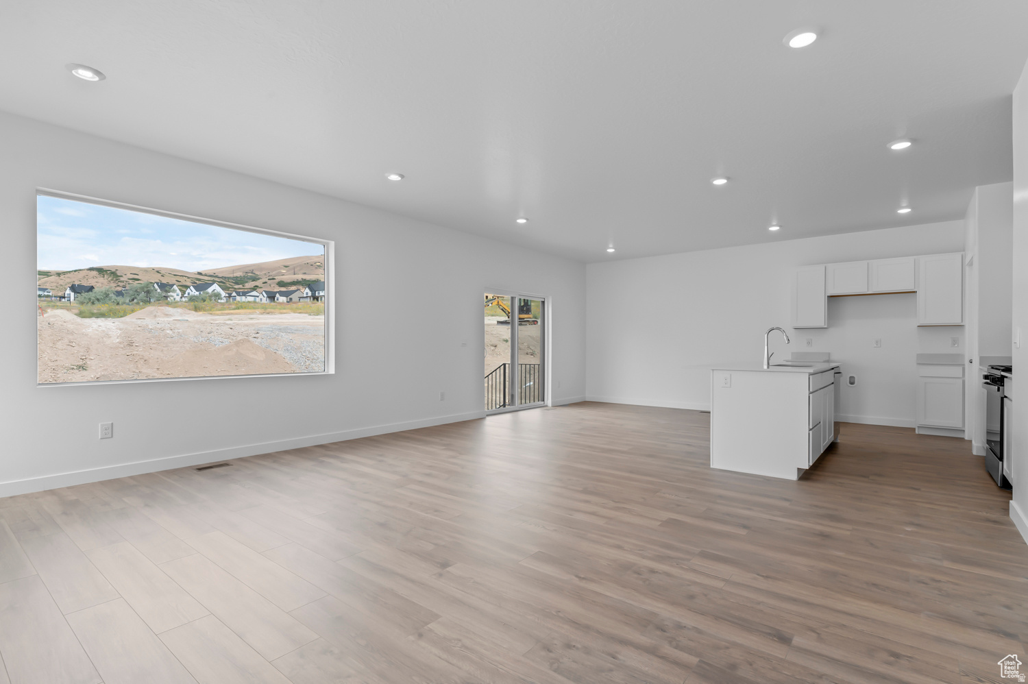 INVERNESS BY D.R. HORTON - Residential
