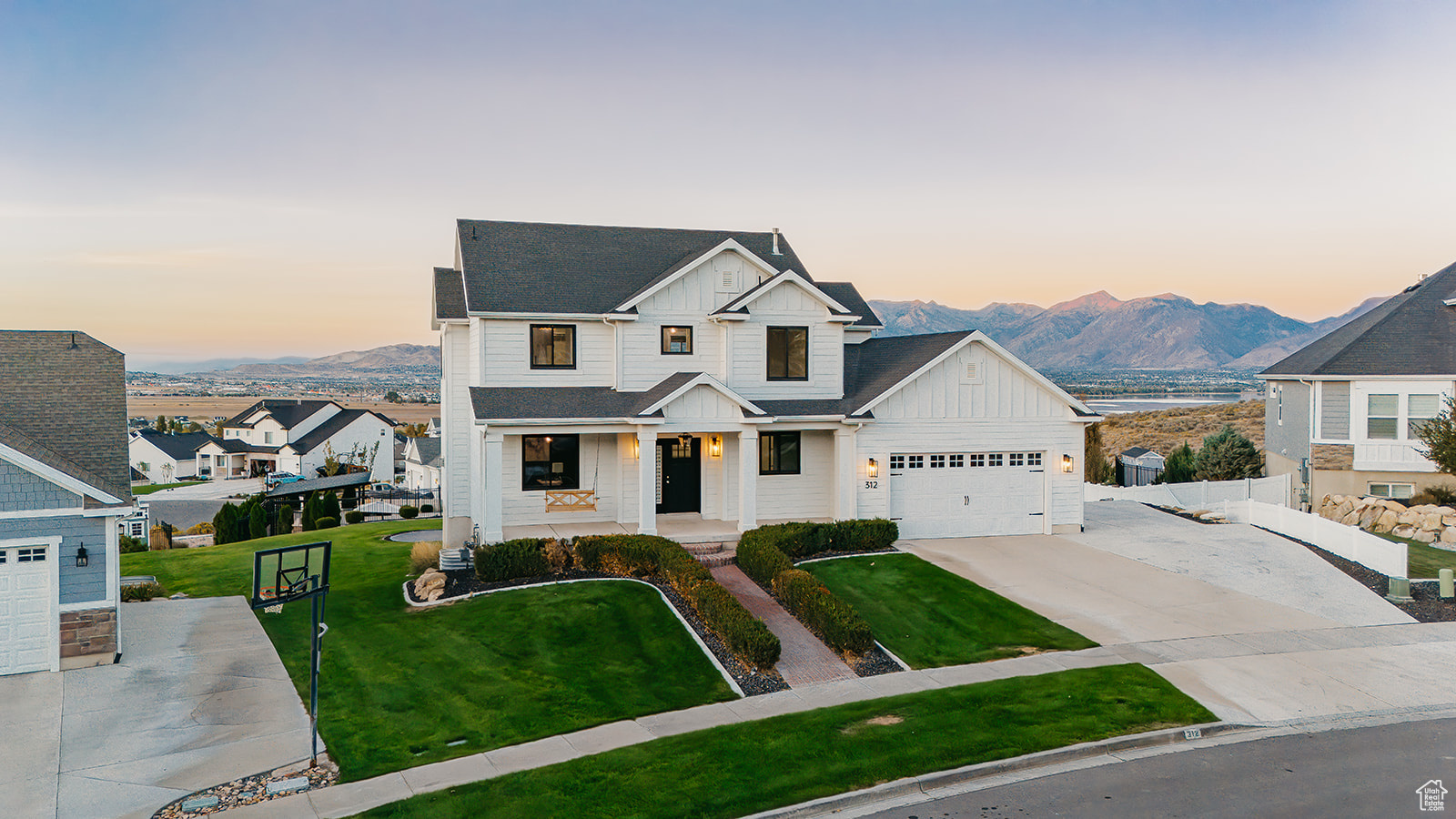 LANDROCK ESTATES - Residential