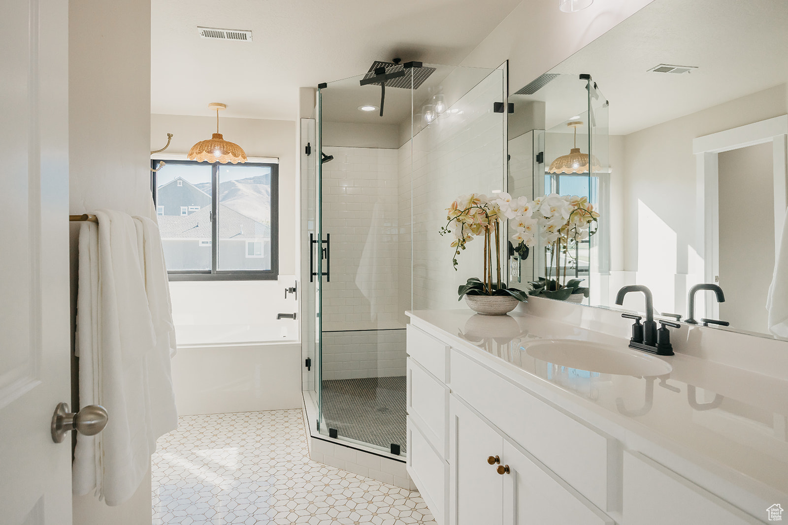 LANDROCK ESTATES - Residential