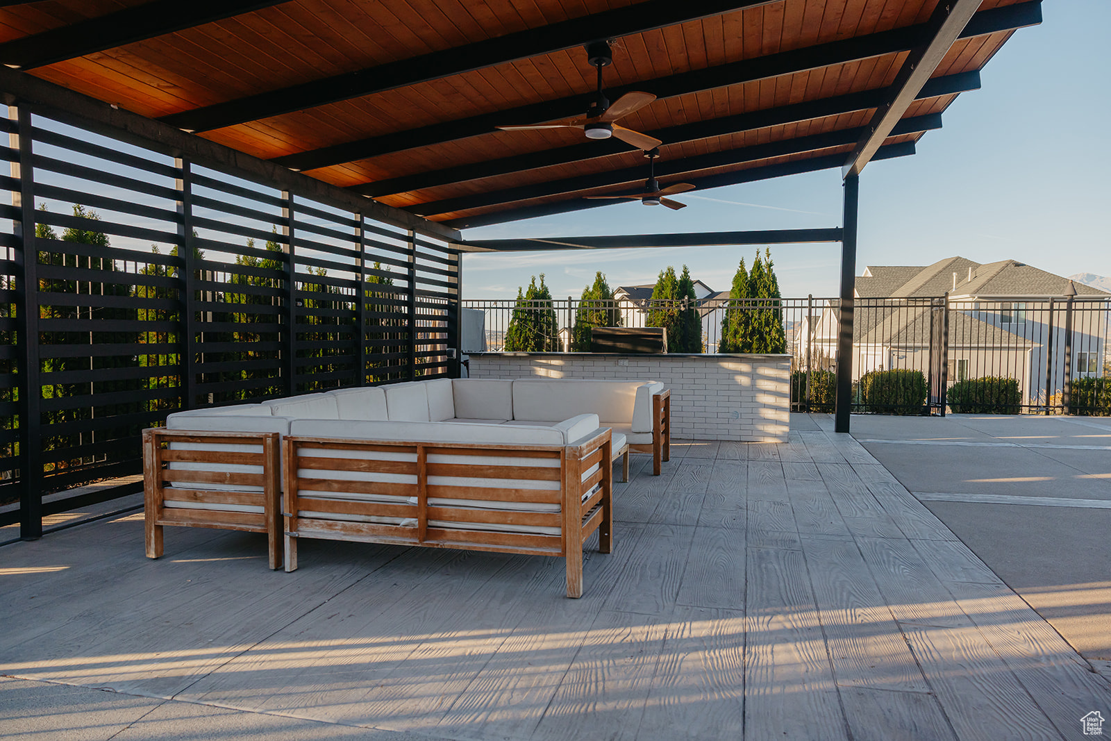 LANDROCK ESTATES - Residential