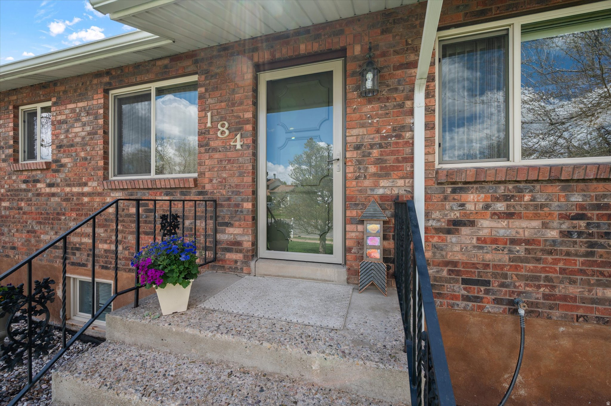 FORT LANE 2 - Residential