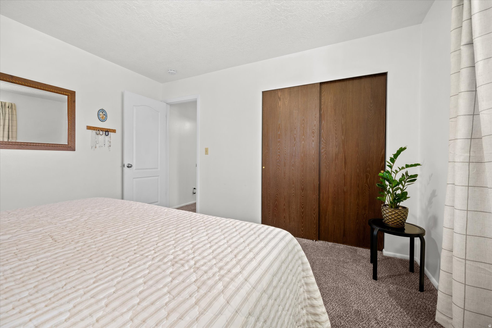 FORT LANE 2 - Residential