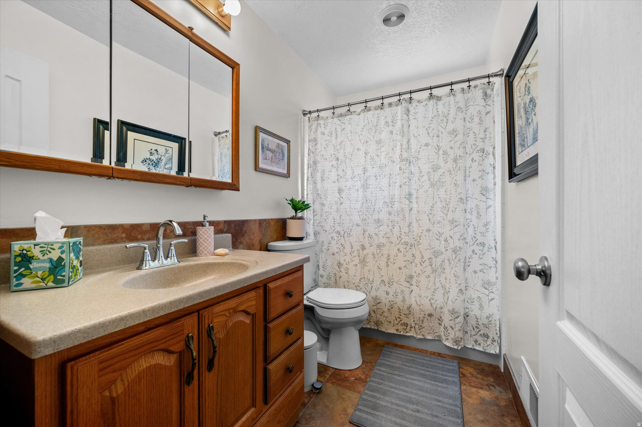 FORT LANE 2 - Residential