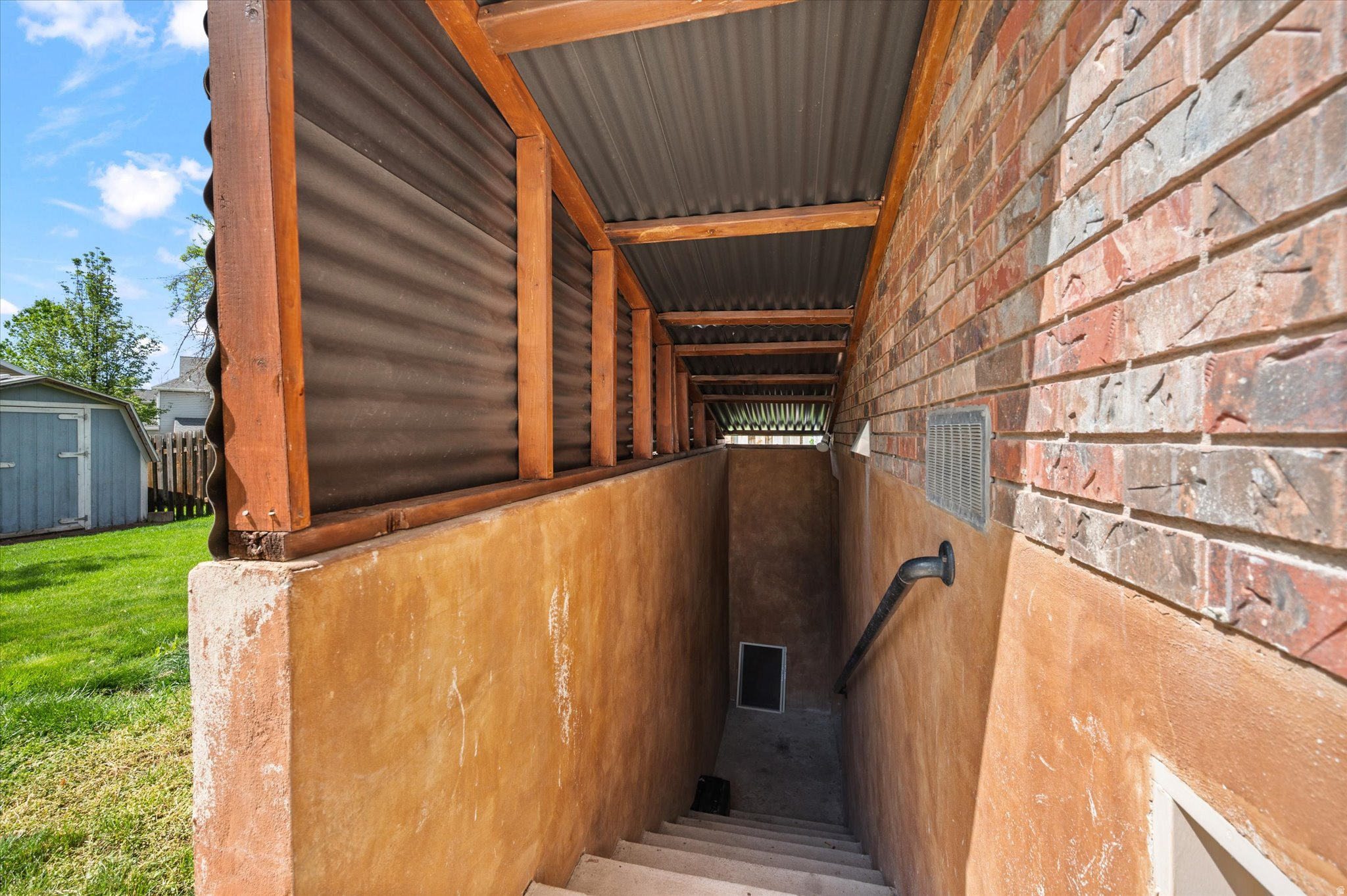 FORT LANE 2 - Residential