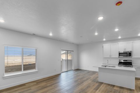 Tiny photo for 797 W 600 N, Smithfield, UT 84335 (MLS # 2126829)