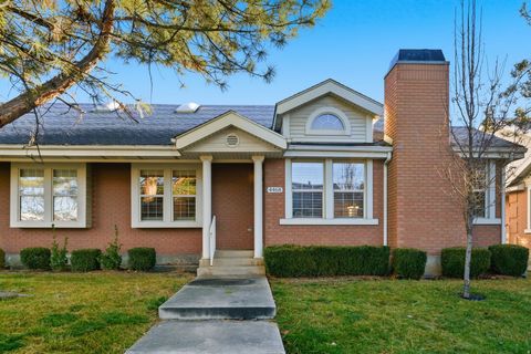 Tiny photo for 4468 S MANOR RIDGE PL E #19, Holladay, UT 84124 (MLS # 2130041)