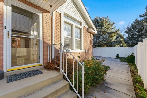 Tiny photo for 4468 S MANOR RIDGE PL E #19, Holladay, UT 84124 (MLS # 2130041)