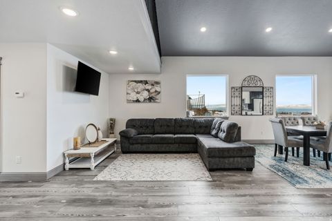 Tiny photo for 2923 S COUNTRY CLUB WAY #46, Garden City, UT 84028 (MLS # 2158660)