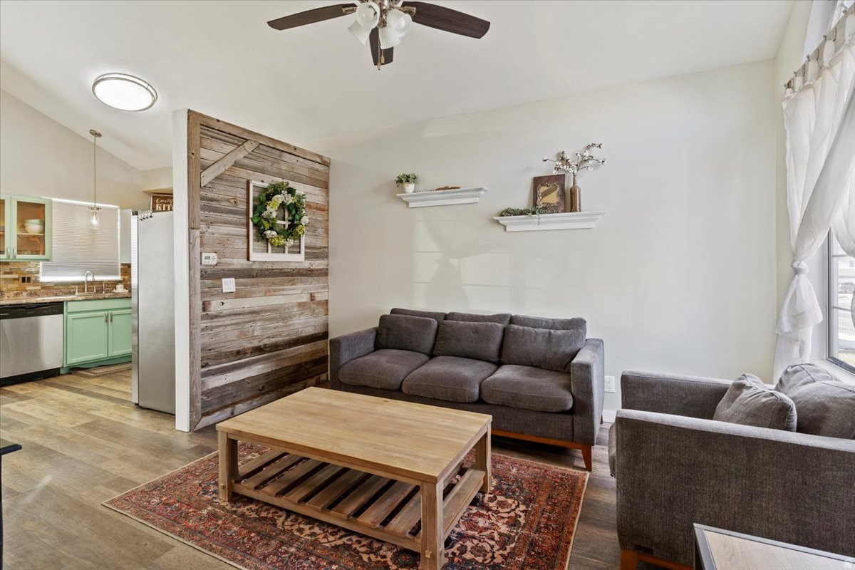 CHAPEL HILL - Residential