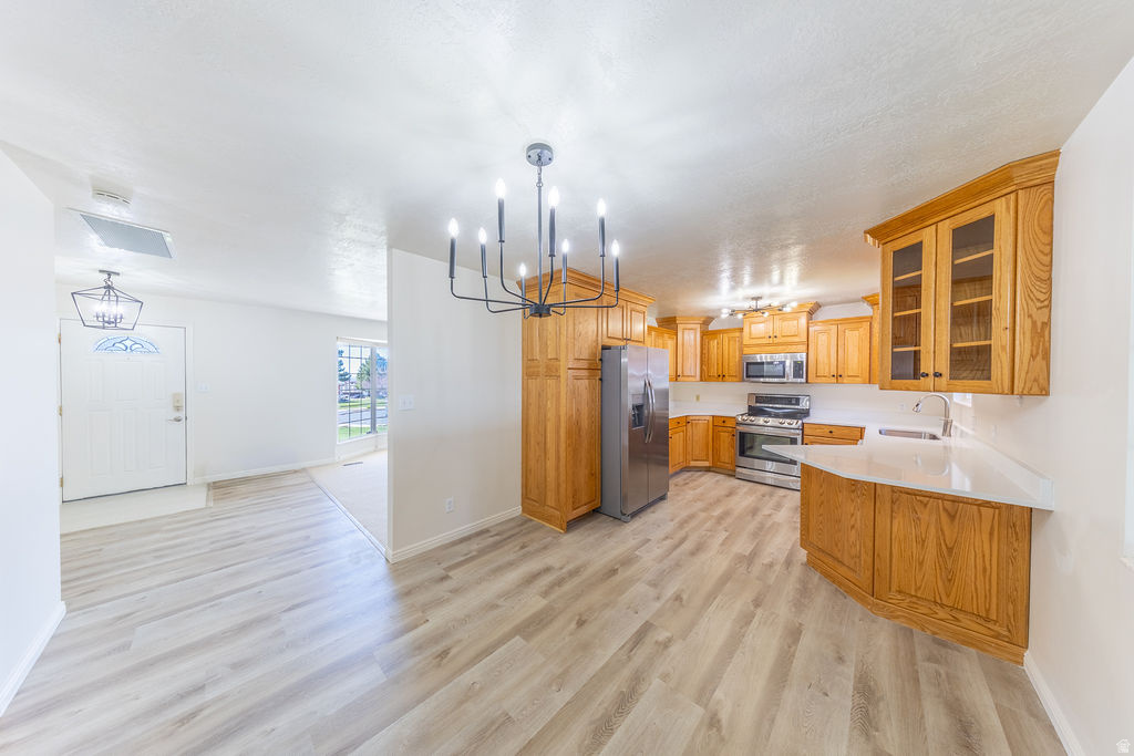 TAYLOR ESTATES - Residential