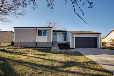 Tiny photo for 4972 S CAHOON Cir, Taylorsville, UT 84129 (MLS # 2129803)