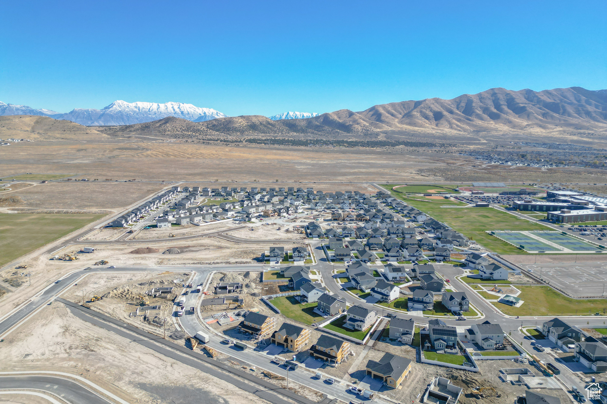 PONY EXPRESS ESTATES - Residential