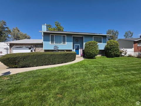 Photo of 1384 W 7290 S, West Jordan, UT 84084 (MLS # 2108648)