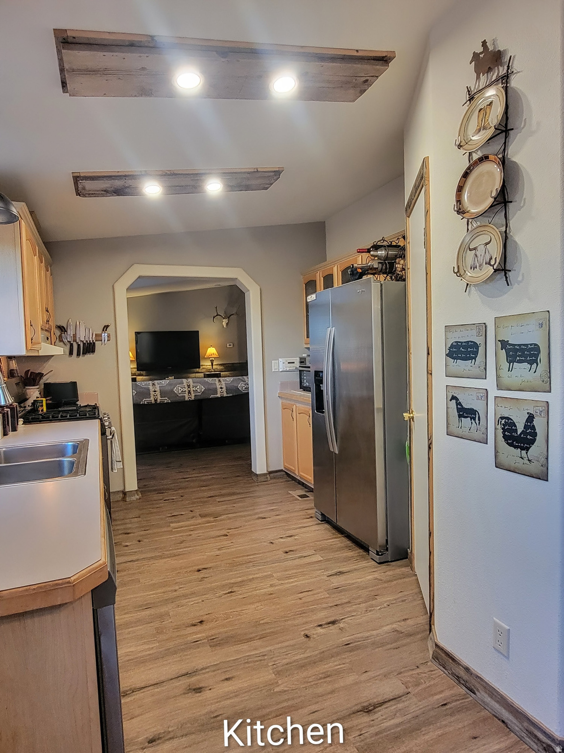 EAGLE ROCK - Residential