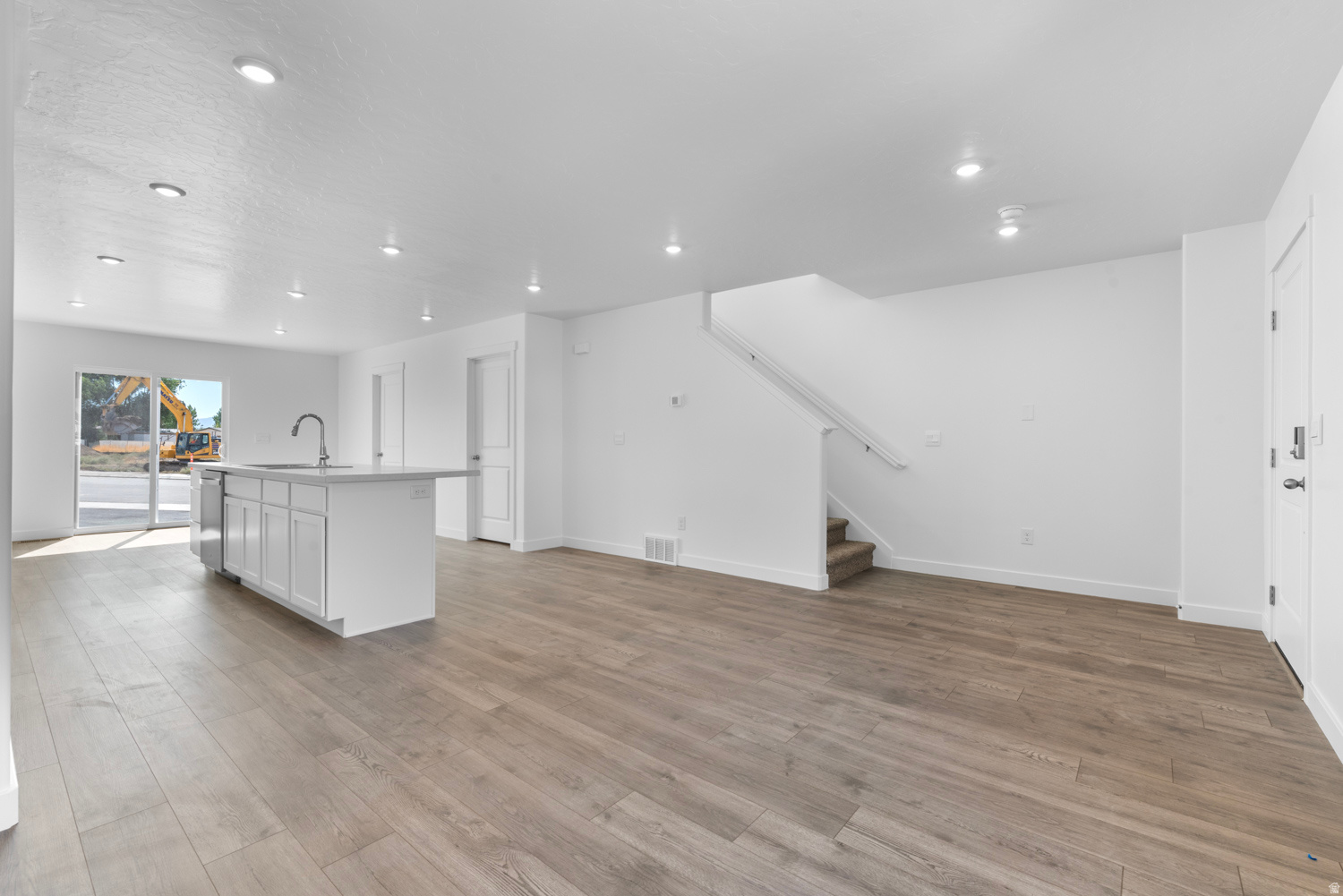 WESTERN ACRES - Residential