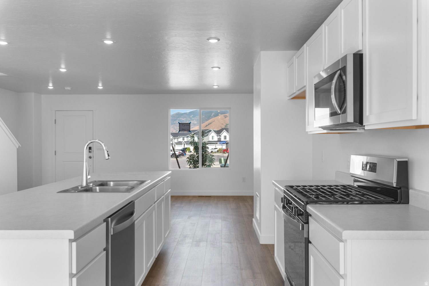 WESTERN ACRES - Residential