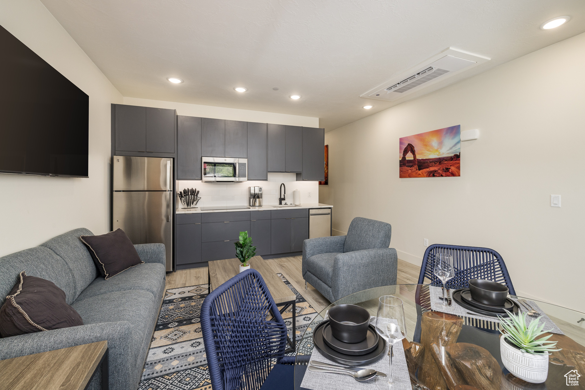 COTTONWOOD CONDOS - Residential