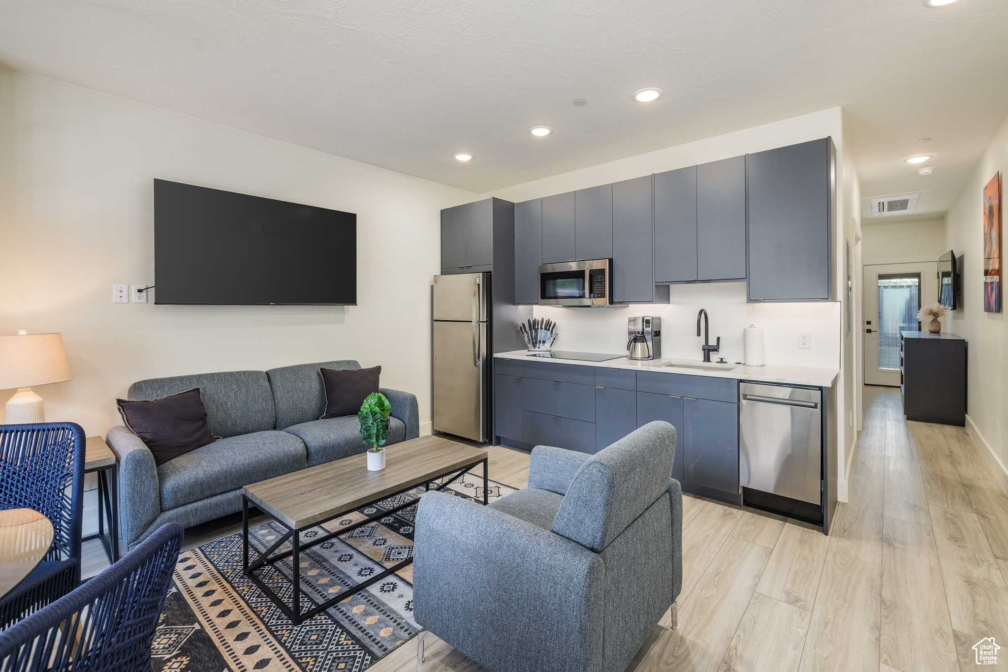 COTTONWOOD CONDOS - Residential