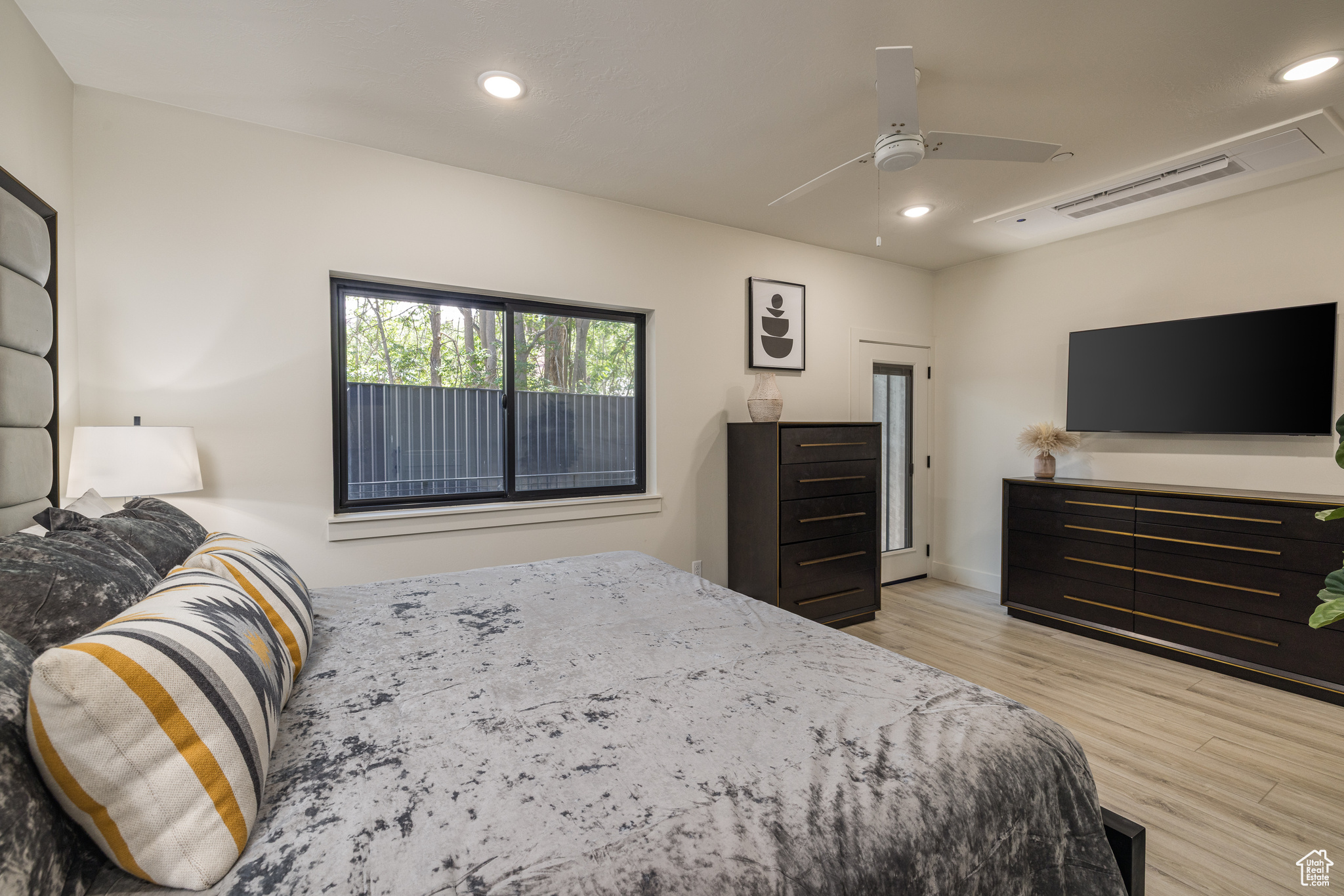 COTTONWOOD CONDOS - Residential