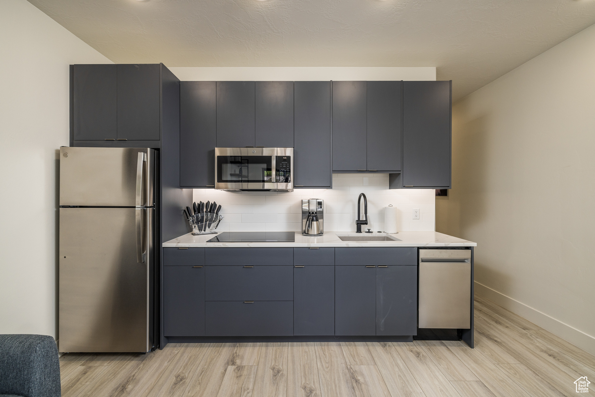 COTTONWOOD CONDOS - Residential