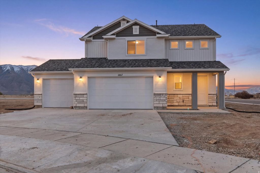 Photo of 1467 S 240 W #48, Tremonton, UT 84337 (MLS # 2143954)
