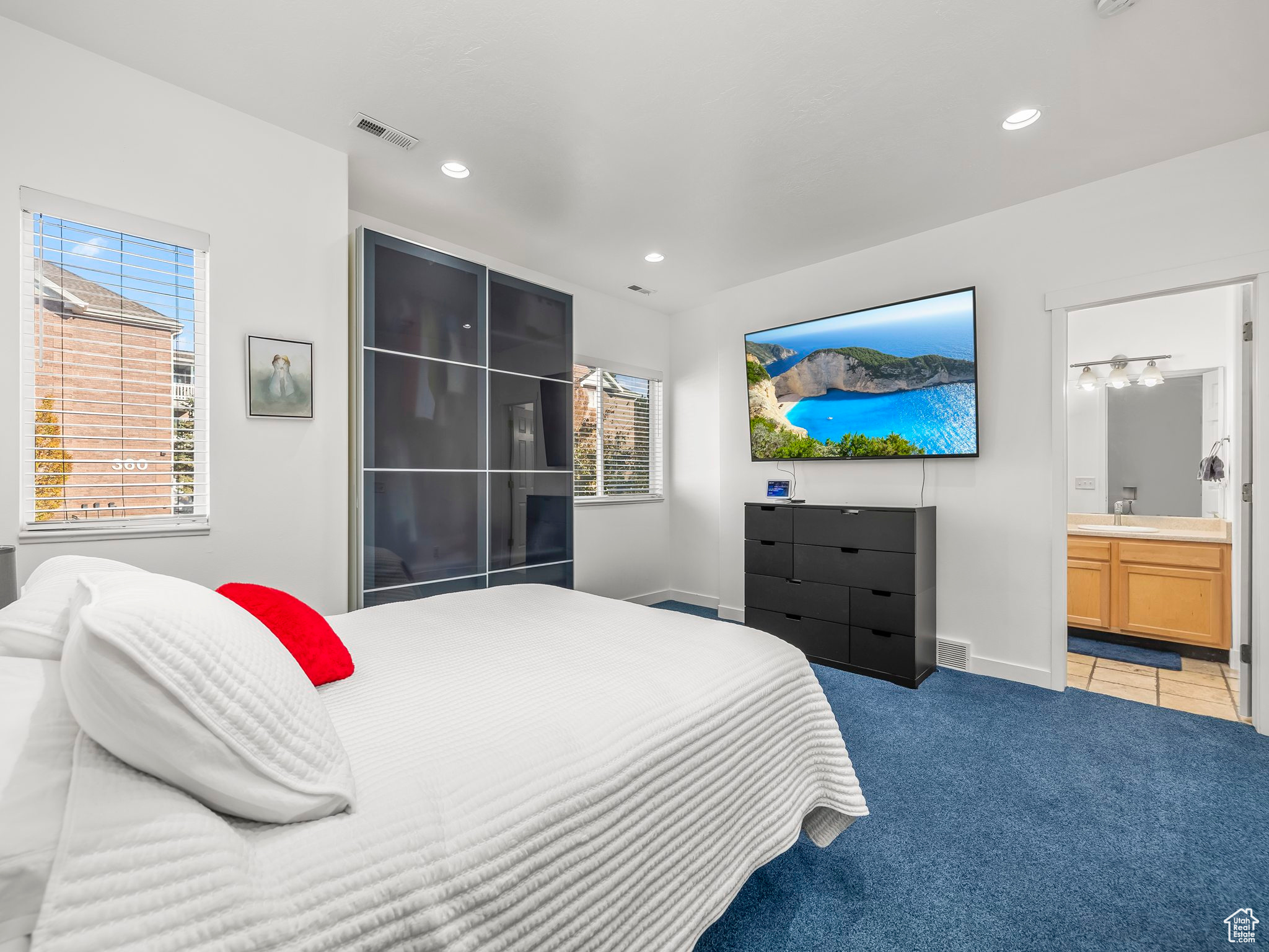 NORTH POINTE - Residential