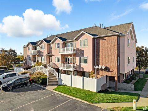 Tiny photo for 340 N 500 W #204, Bountiful, UT 84010 (MLS # 2116957)