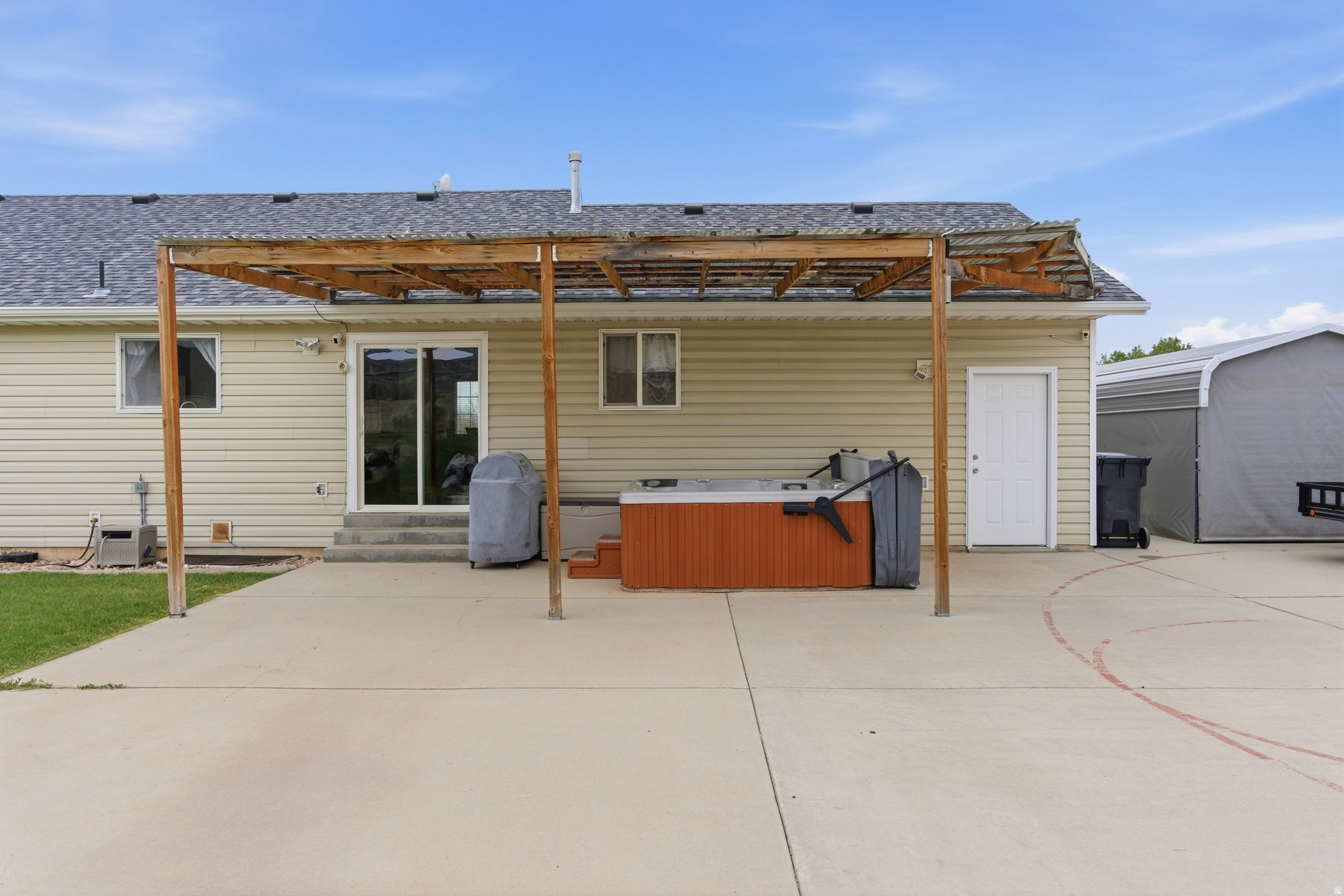 EAST BENCH - Residential