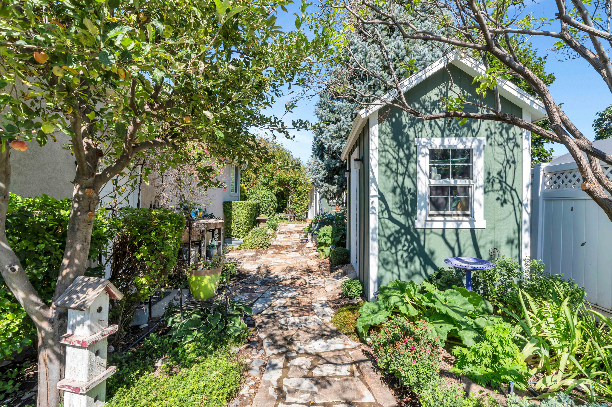 ALPINE COUNTRY - Residential