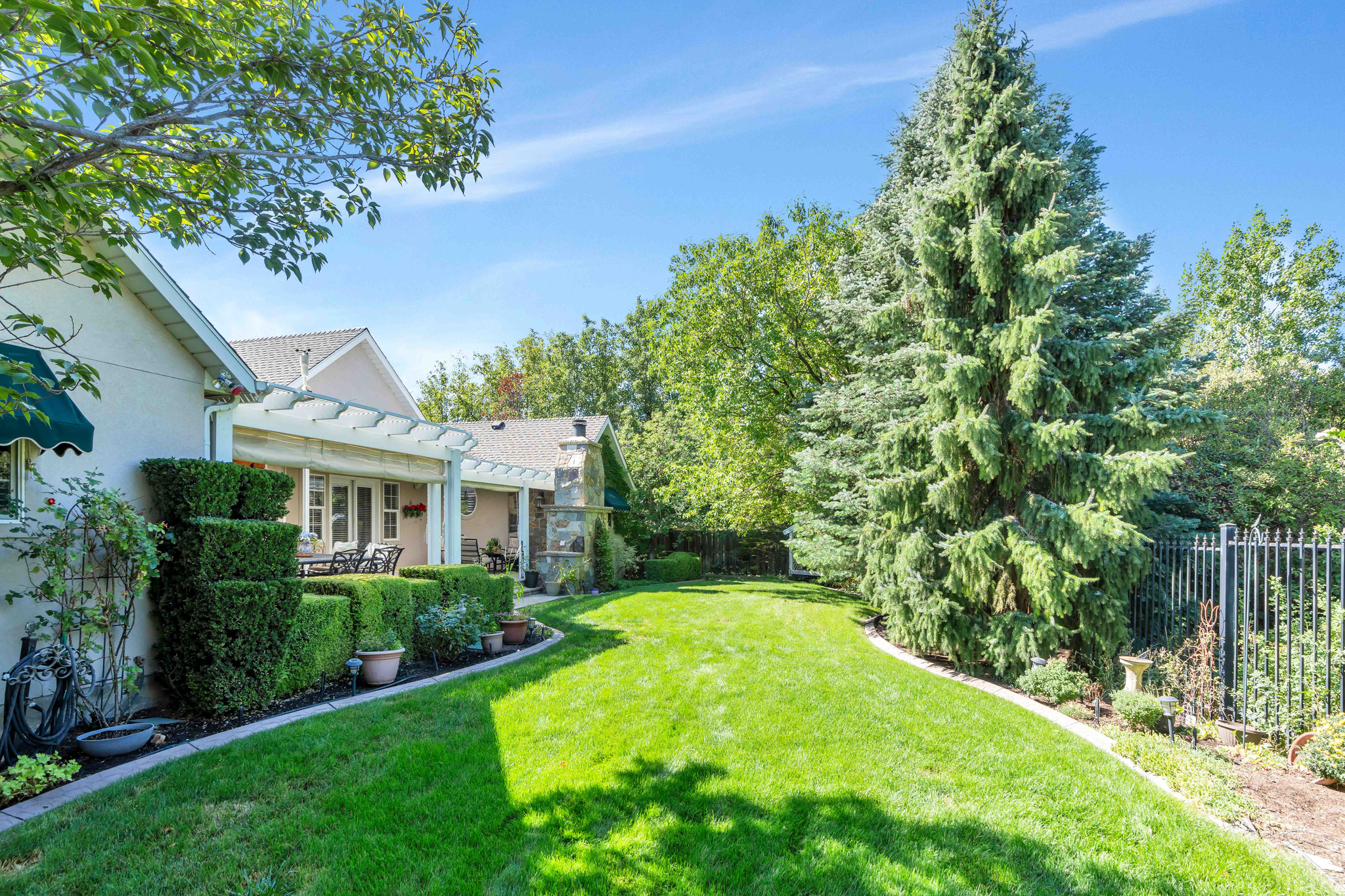 ALPINE COUNTRY - Residential