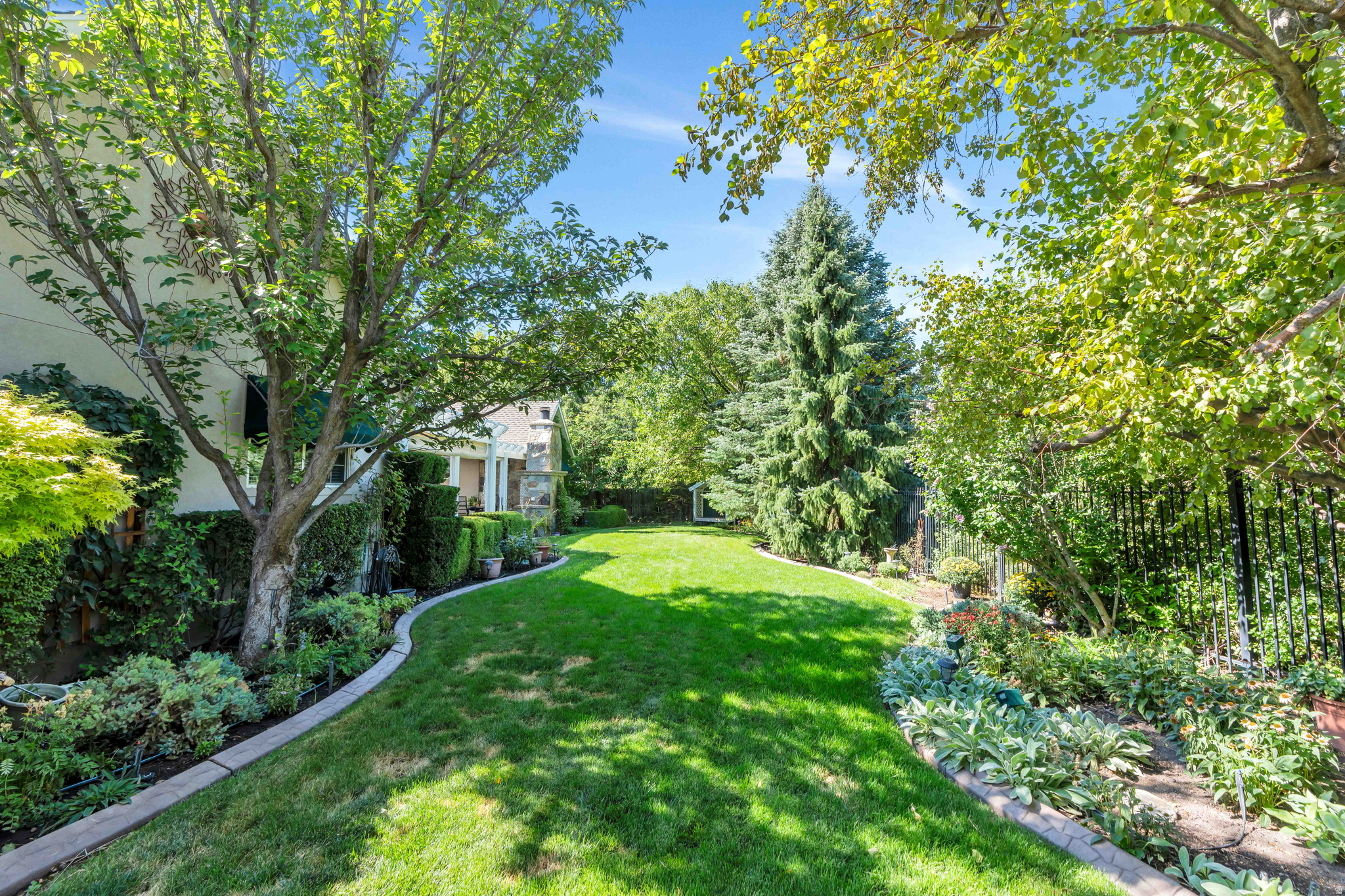 ALPINE COUNTRY - Residential