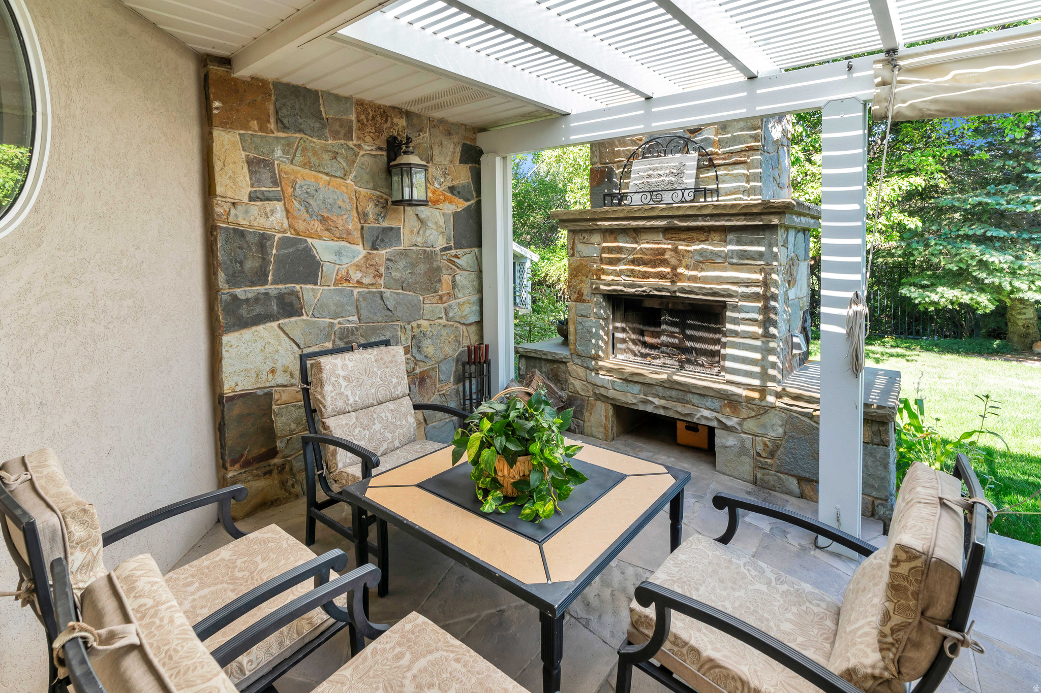 ALPINE COUNTRY - Residential