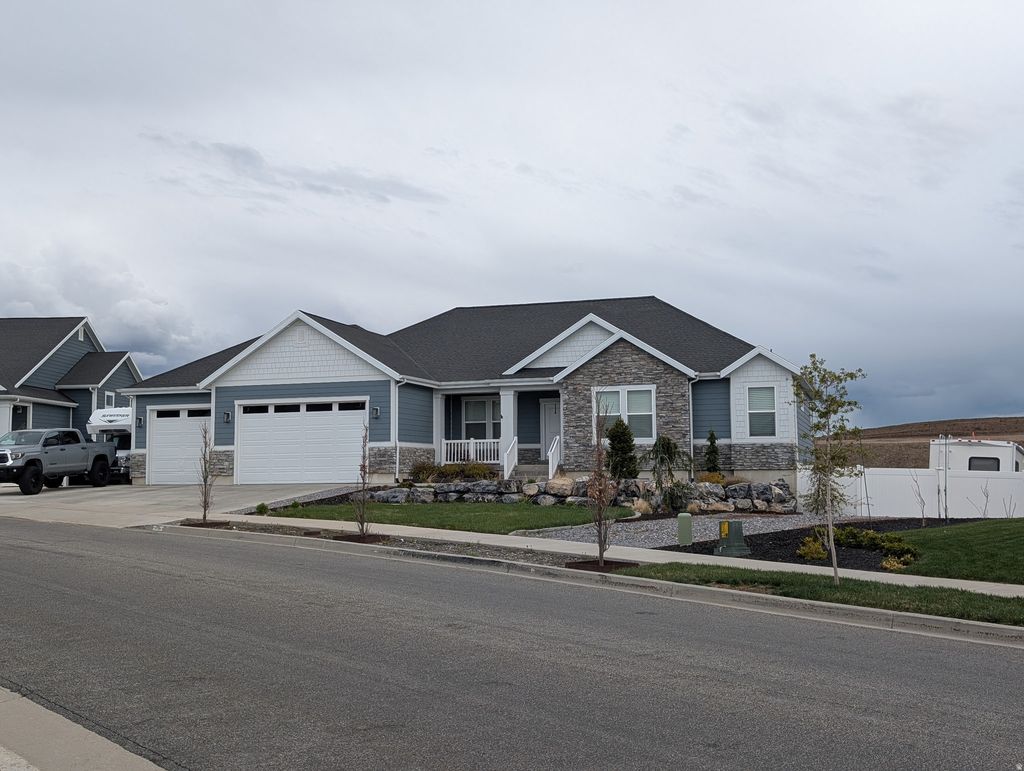 Photo of 14961 S AUBURN SKY DR, Draper, UT 84020 (MLS # 2150502)