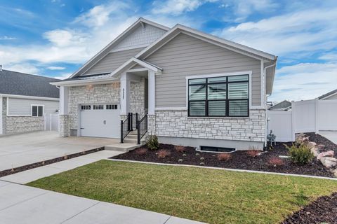 Tiny photo for 10339 S COLD MOON PL W, South Jordan, UT 84095 (MLS # 2125136)