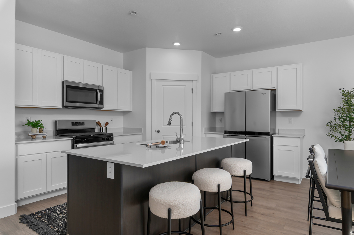 NIBLEY COACH - Residential